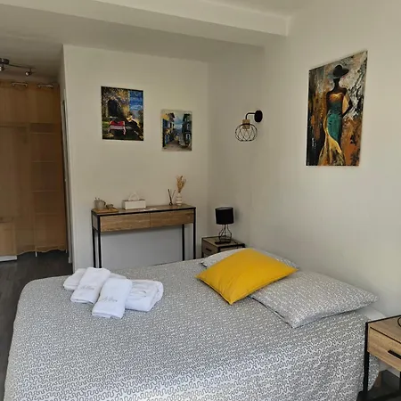 Hotel Chez Louis 3*